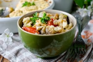 Crumble with vegetables